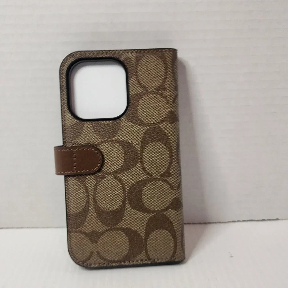 Two Coach iPhone 15 PRO Cases: Signature Folio + Slim Case Bundle Tan New ! - Picture 12 of 16